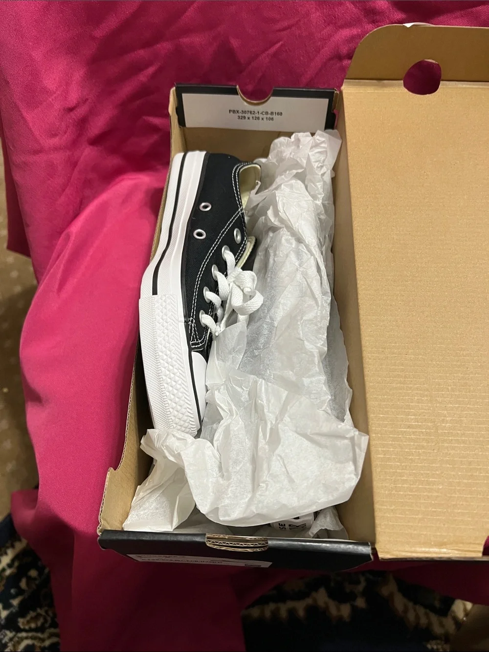 Converse Women’s size 6 classic low tops ,Black and White